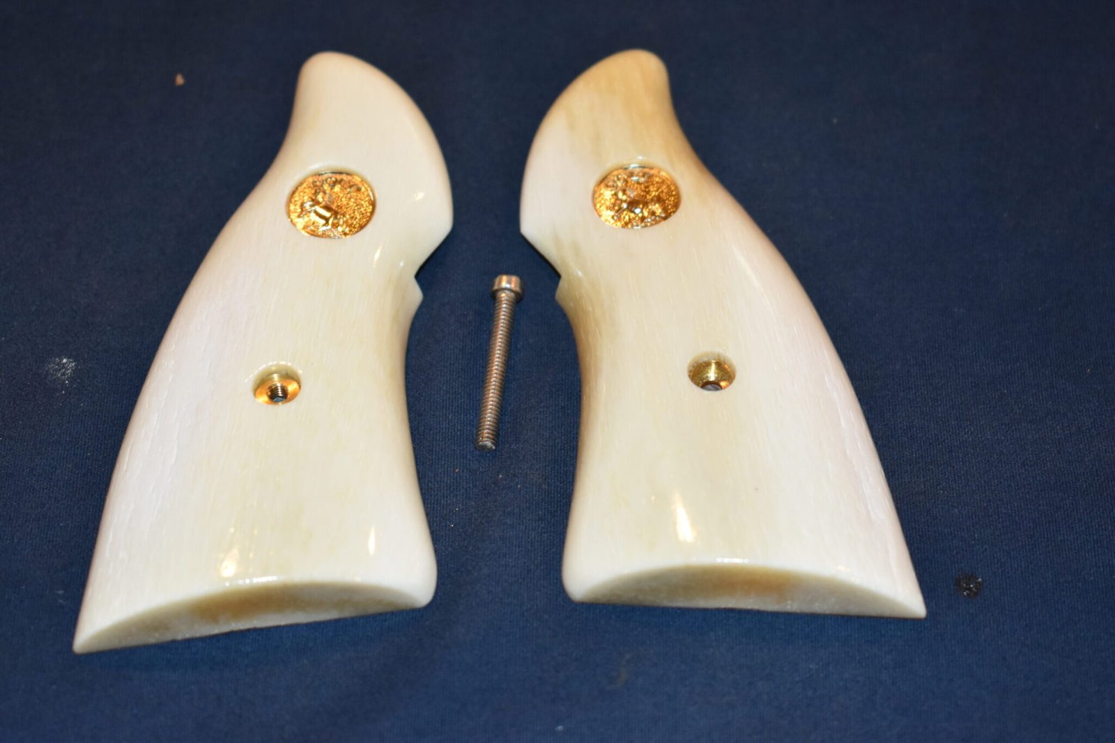 COLT TROOPER MARK III GIRAFFE BONE GRIPS TMK3GB2 - Image 2