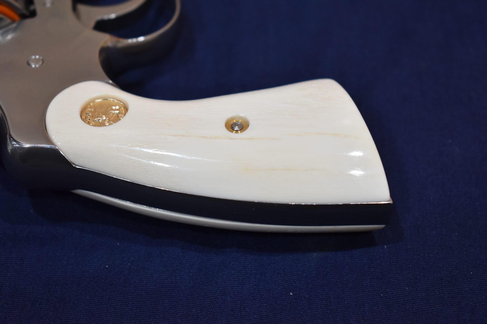 COLT PYTHON PREMIUM GRADE GIRAFFE BONE GRIPS CPGB14 - Image 6