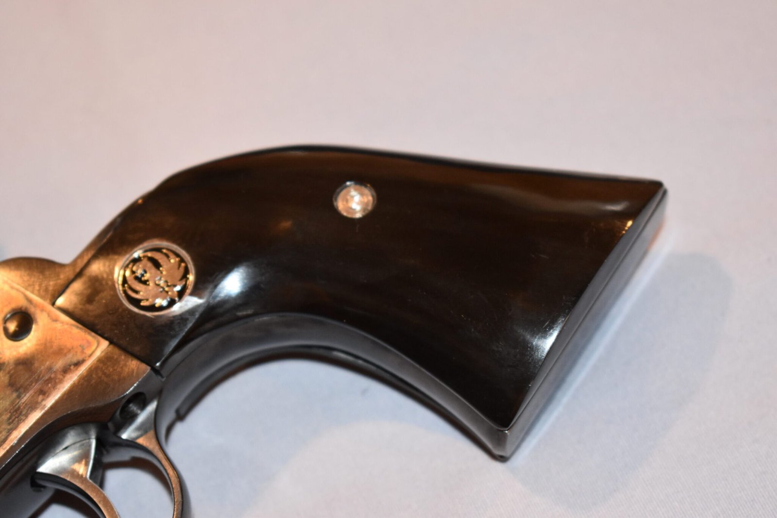 RUGER NEW MODEL BLACKHAWK OR OLD VAQUERO BUFFALO HORN GRIPS RBHBH14 - Image 3