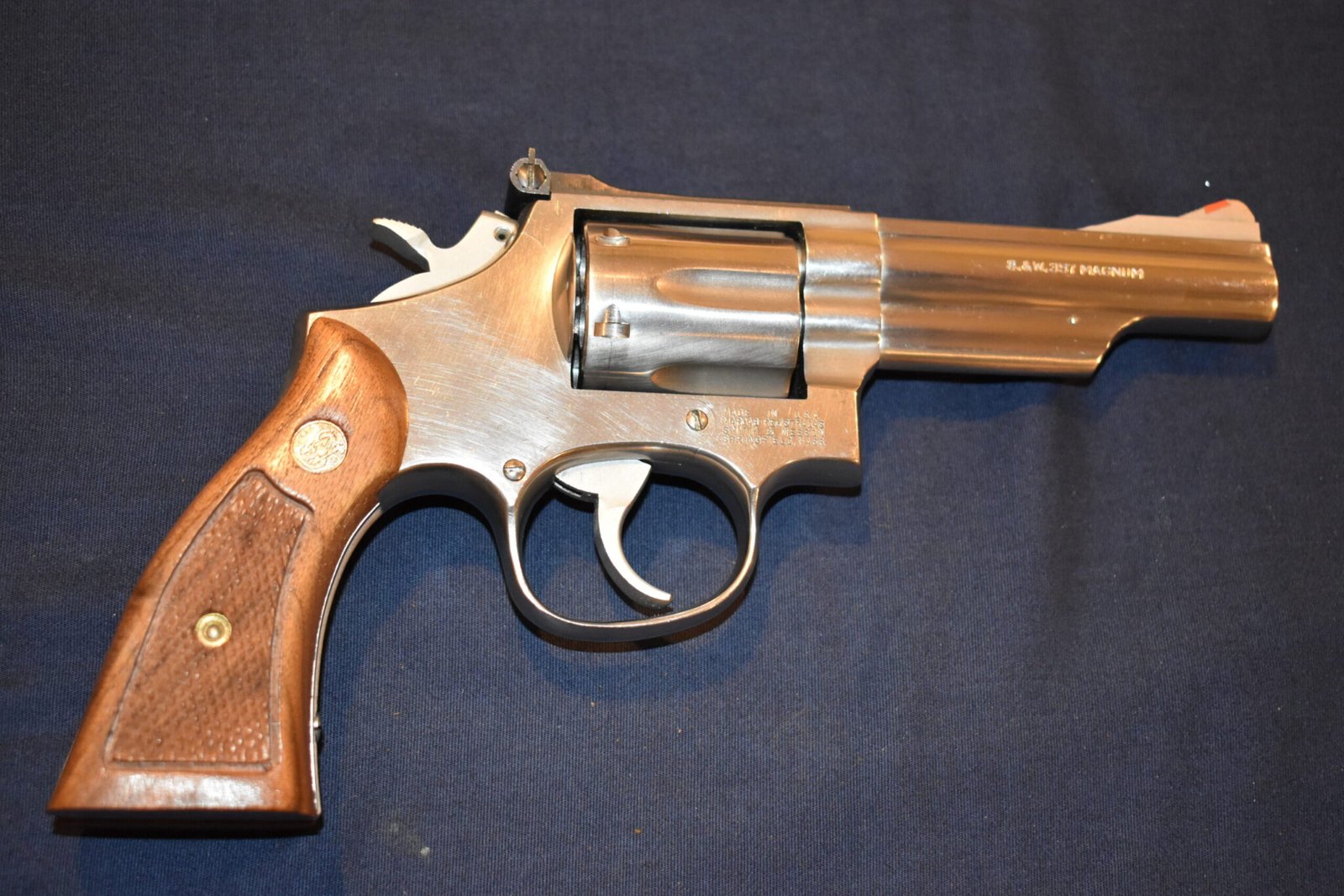 SMITH & WESSON K FRAME SQUARE BUTT MAGNA GRIPS KSQM4 - Image 7