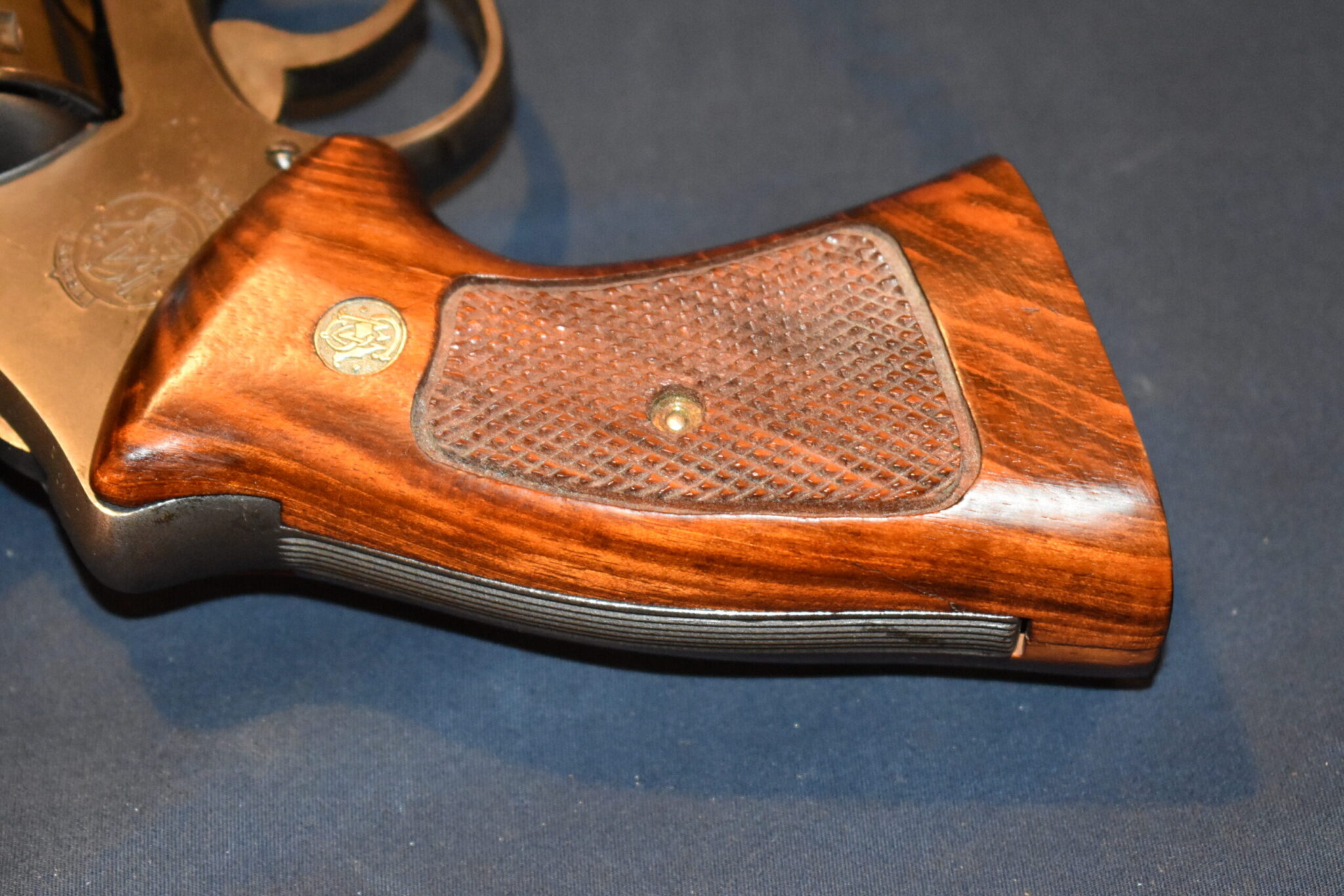 SMITH & WESSON FACTORY N FRAME TARGET GRIPS NT50 - Image 6