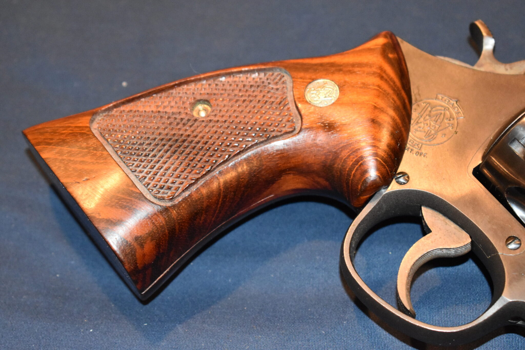 SMITH & WESSON FACTORY N FRAME TARGET GRIPS NT50 - Image 11