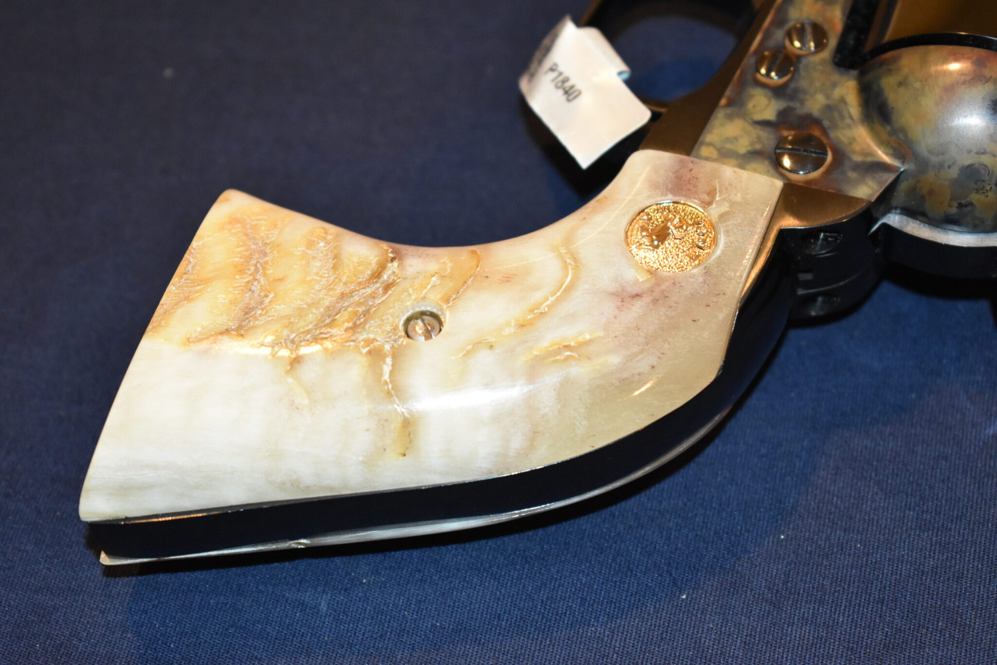 COLT SINGLE ACTION ARMY (S.A.A.)PREMIUM GRADE RAMS HORN / STAG GRIPS SAARH6 - Image 5