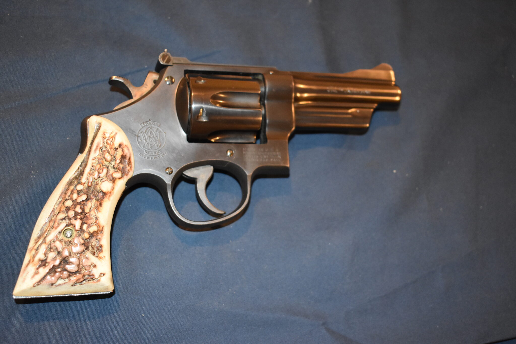 SMITH & WESSON N FRAME VINTAGE SAMBAR STAG GRIPS SWNSS17 - Image 7