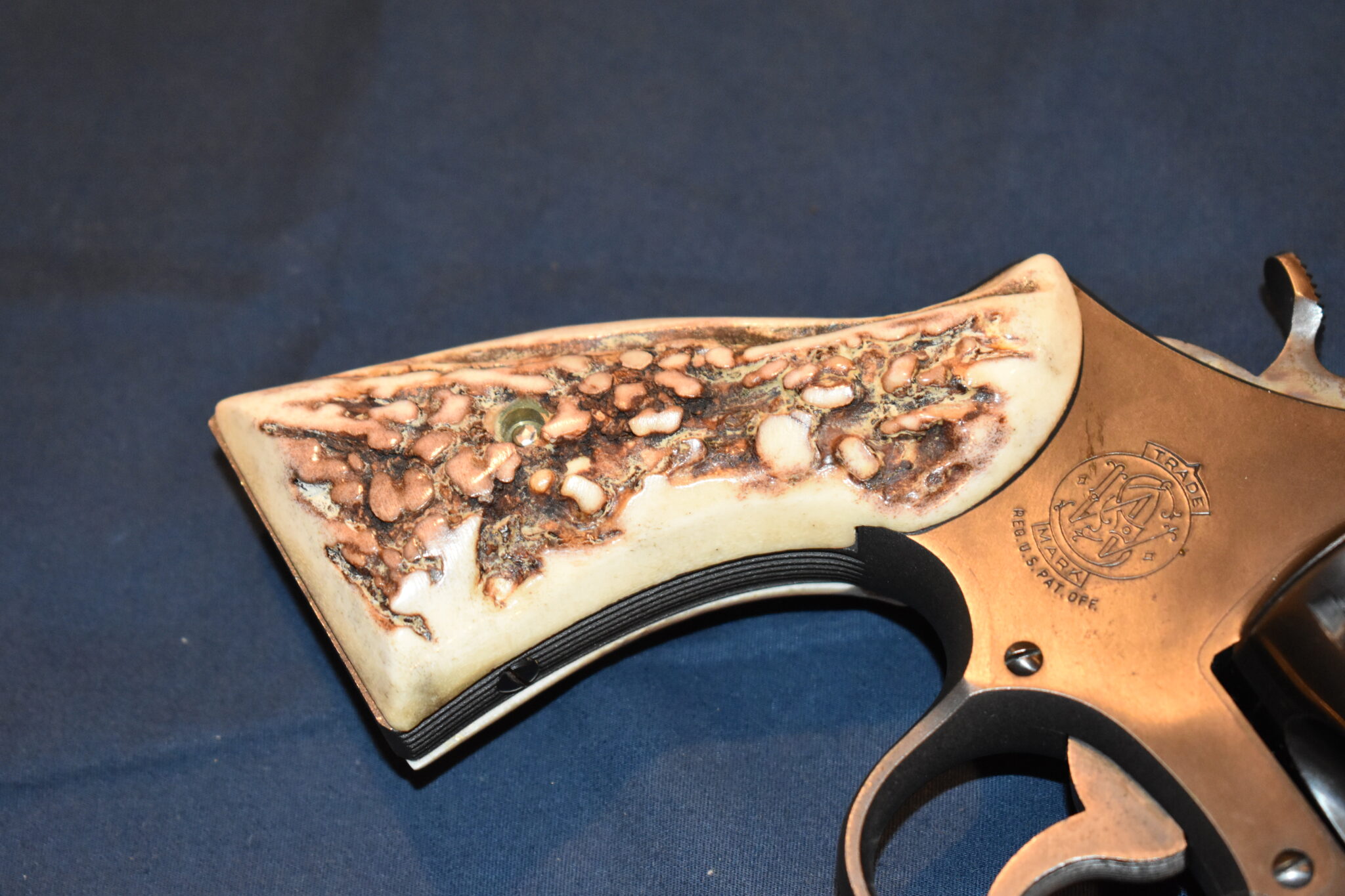 SMITH & WESSON N FRAME VINTAGE SAMBAR STAG GRIPS SWNSS17 - Image 11