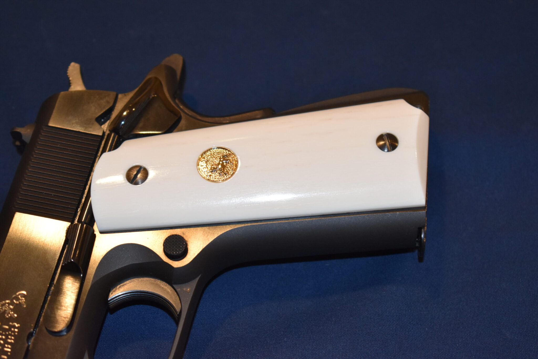 COLT 1911 PREMIUM GRADE GIRAFFE BONE GRIPS 1911GB18 - Image 12