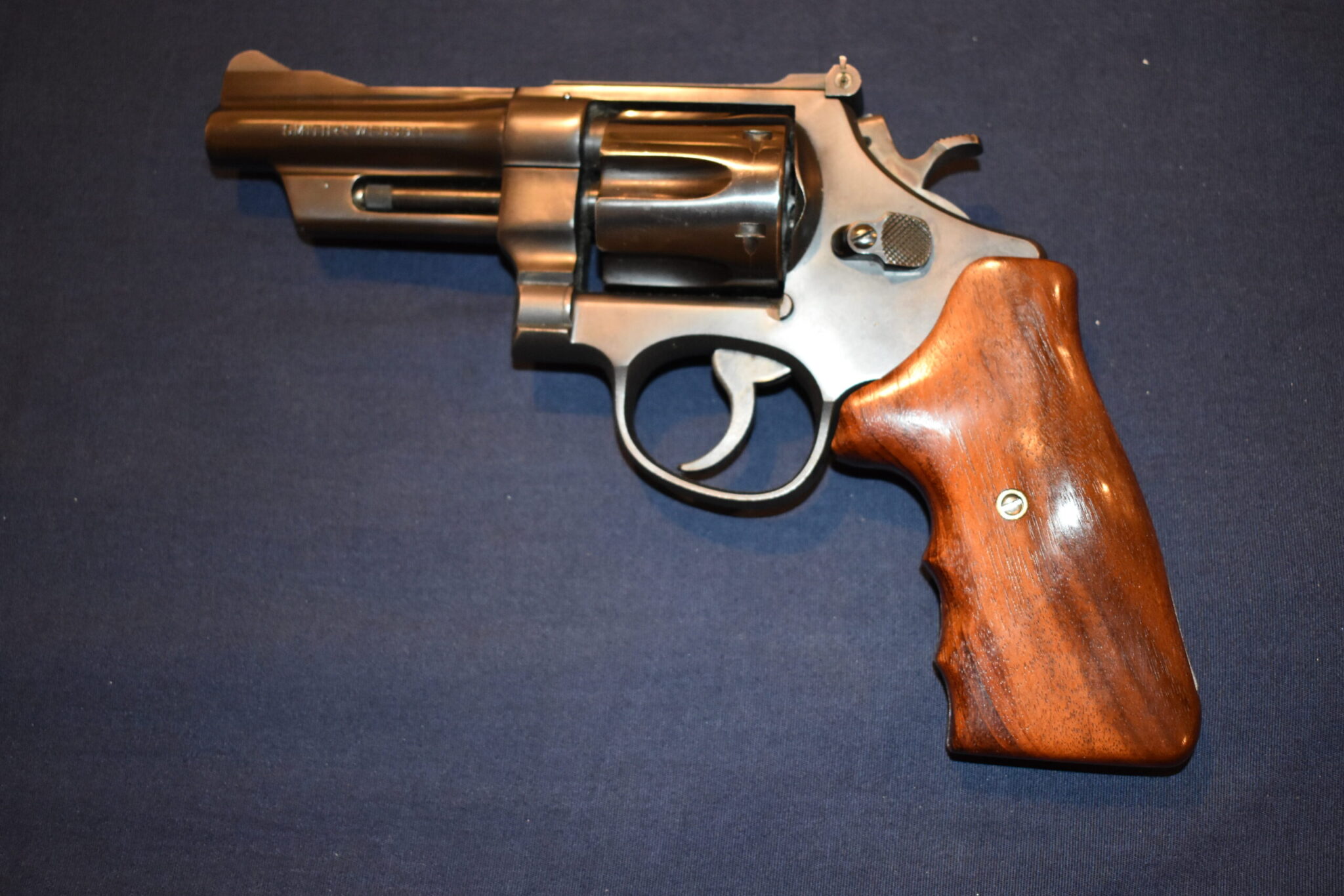 SMITH & WESSON N FRAME FUZZY FARRANT CUSTOM GRIPS SWNFF3 - Image 4