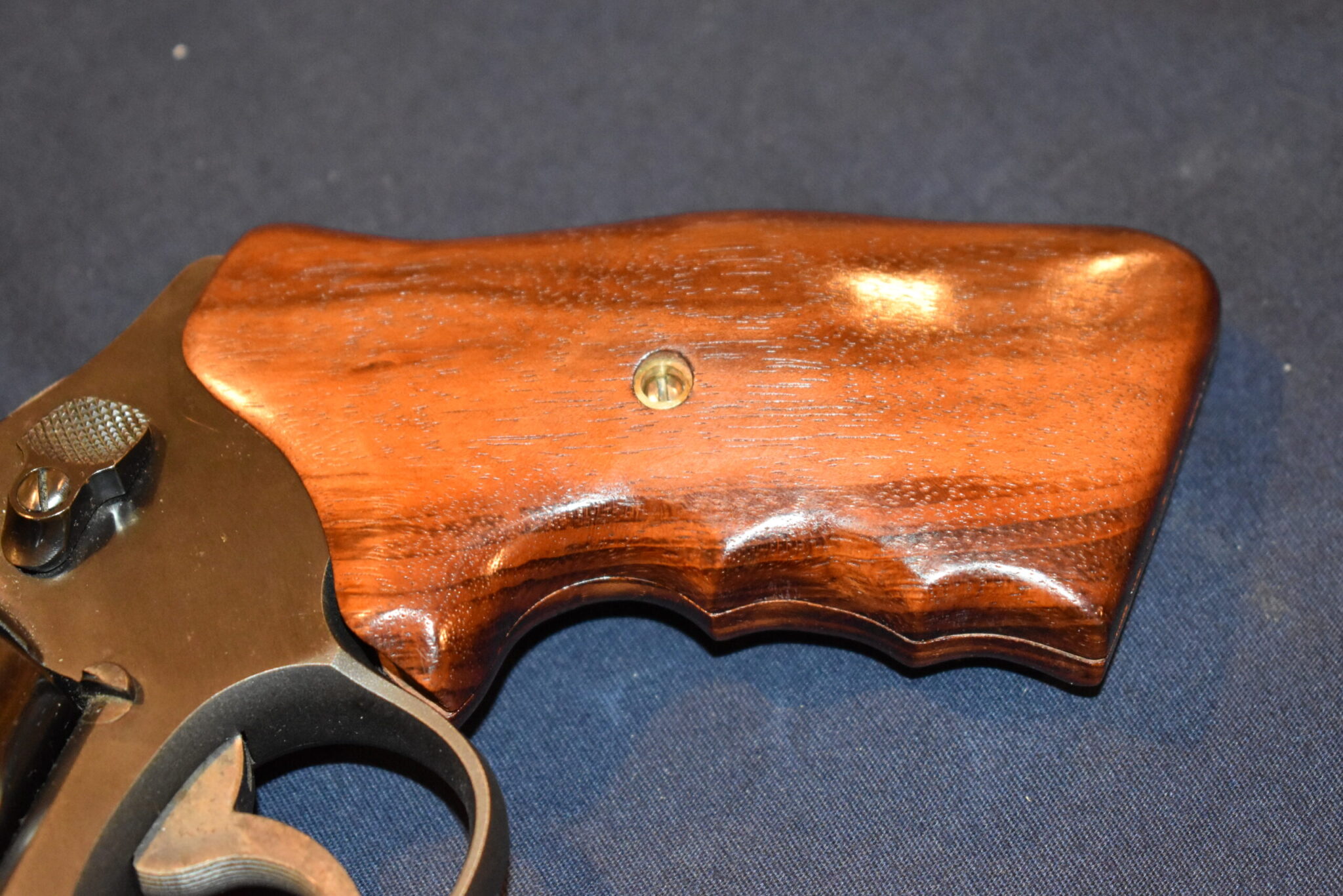 SMITH & WESSON N FRAME FUZZY FARRANT CUSTOM GRIPS SWNFF3 - Image 12