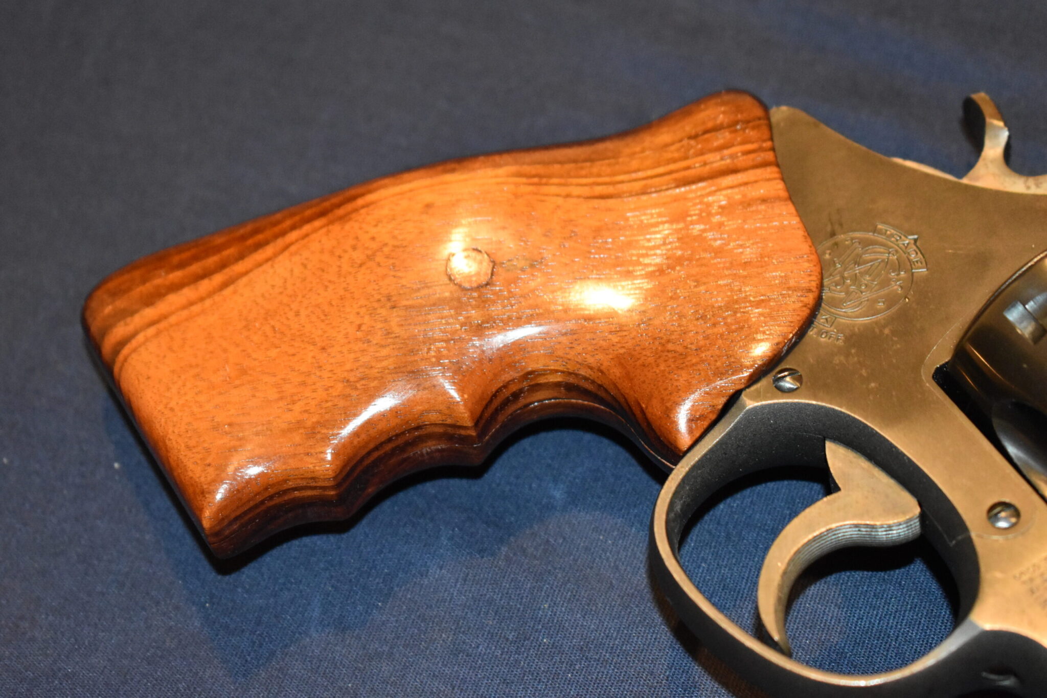 SMITH & WESSON N FRAME FUZZY FARRANT CUSTOM GRIPS SWNFF3 - Image 11