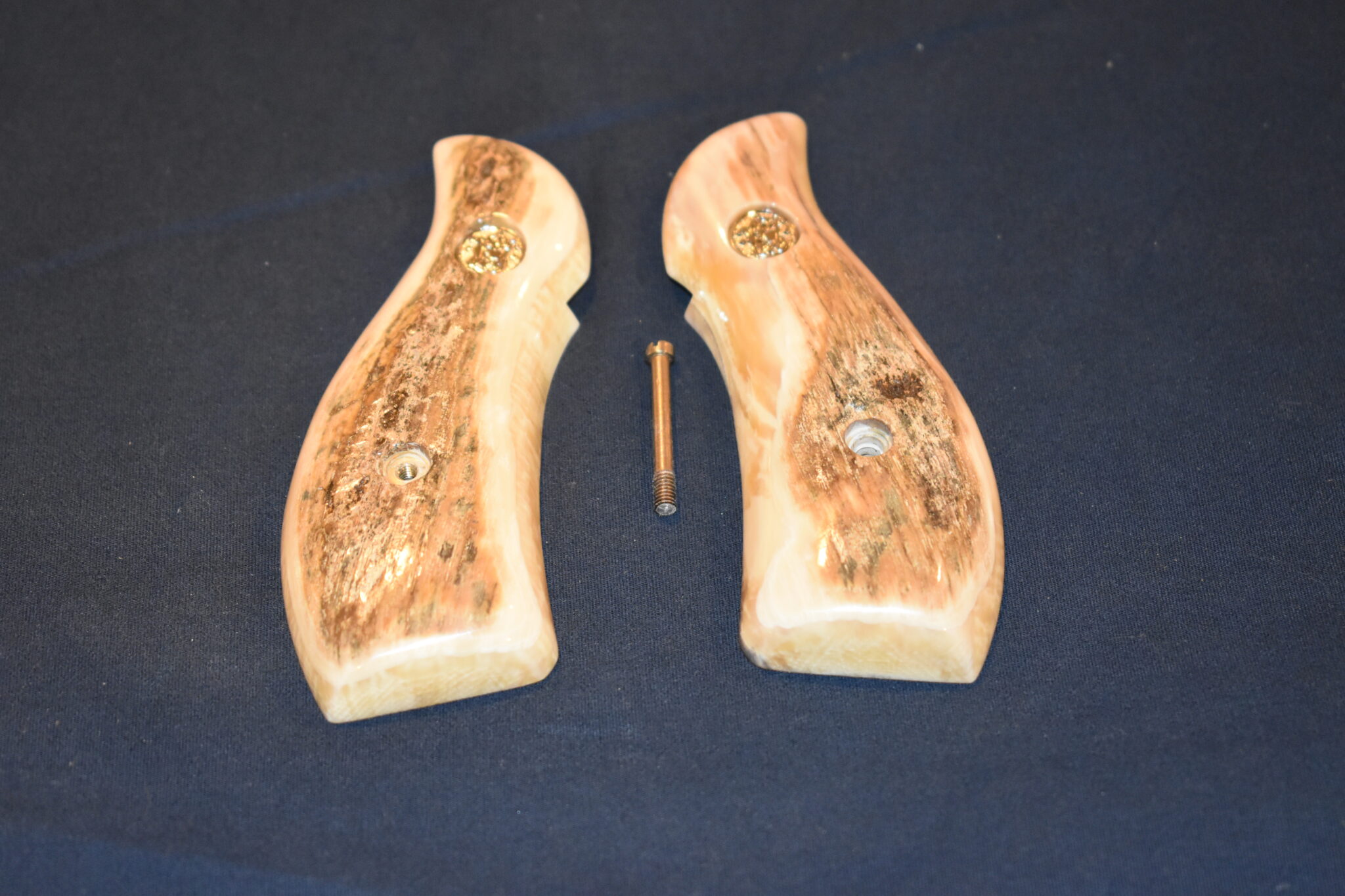 SMITH & WESSON K OR L FRAME MAMMOTH IVORY GRIPS KRBMI2 - Image 2