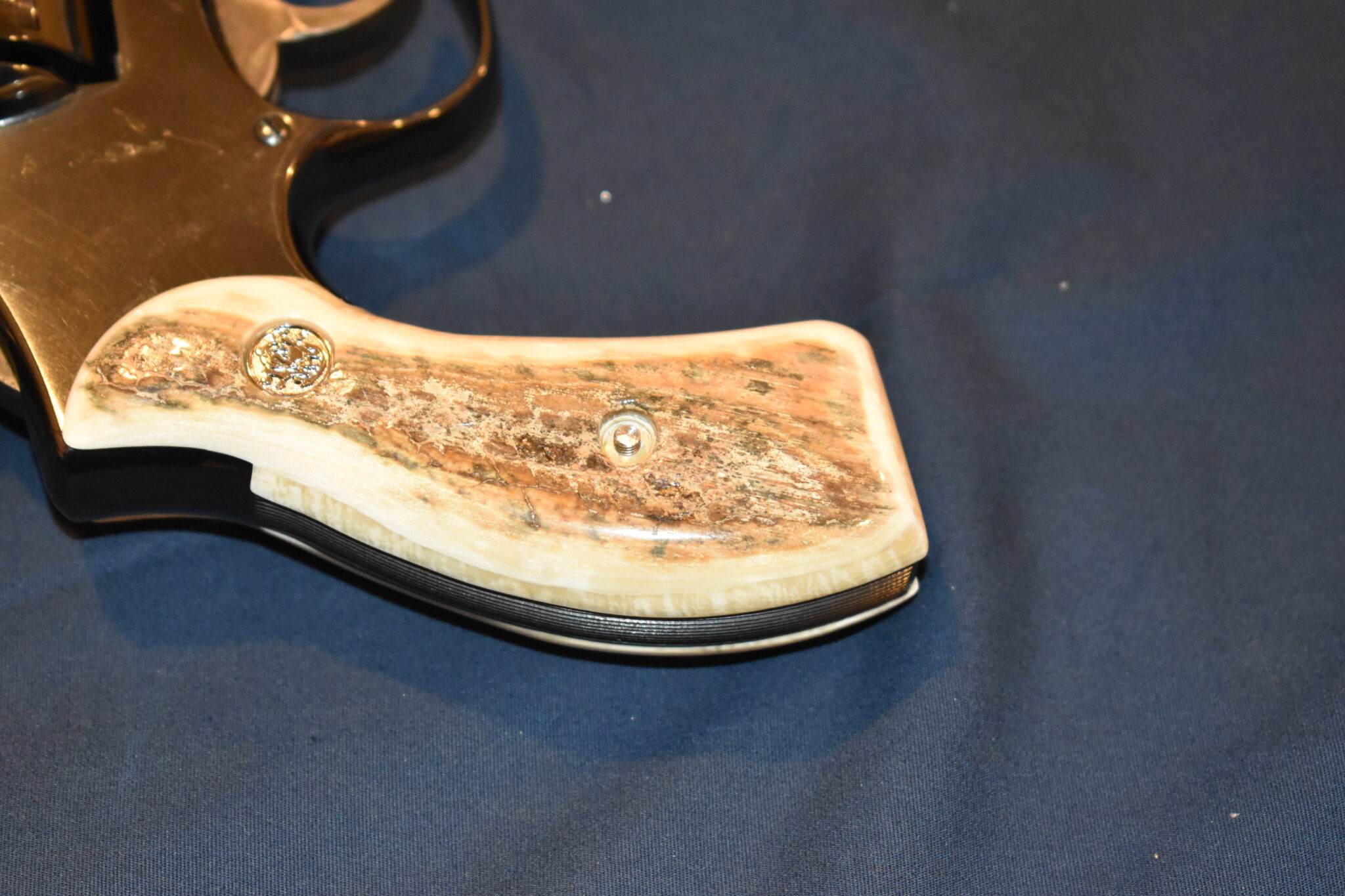 SMITH & WESSON K OR L FRAME MAMMOTH IVORY GRIPS KRBMI2 - Image 5
