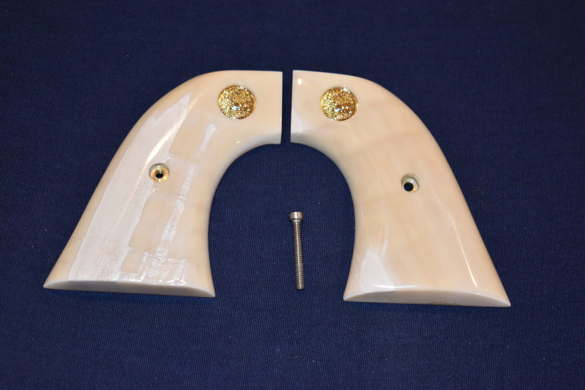 COLT SINGLE ACTION ARMY (S.A.A.) FOSSILIZED WALRUS IVORY GRIPS SAAWI4