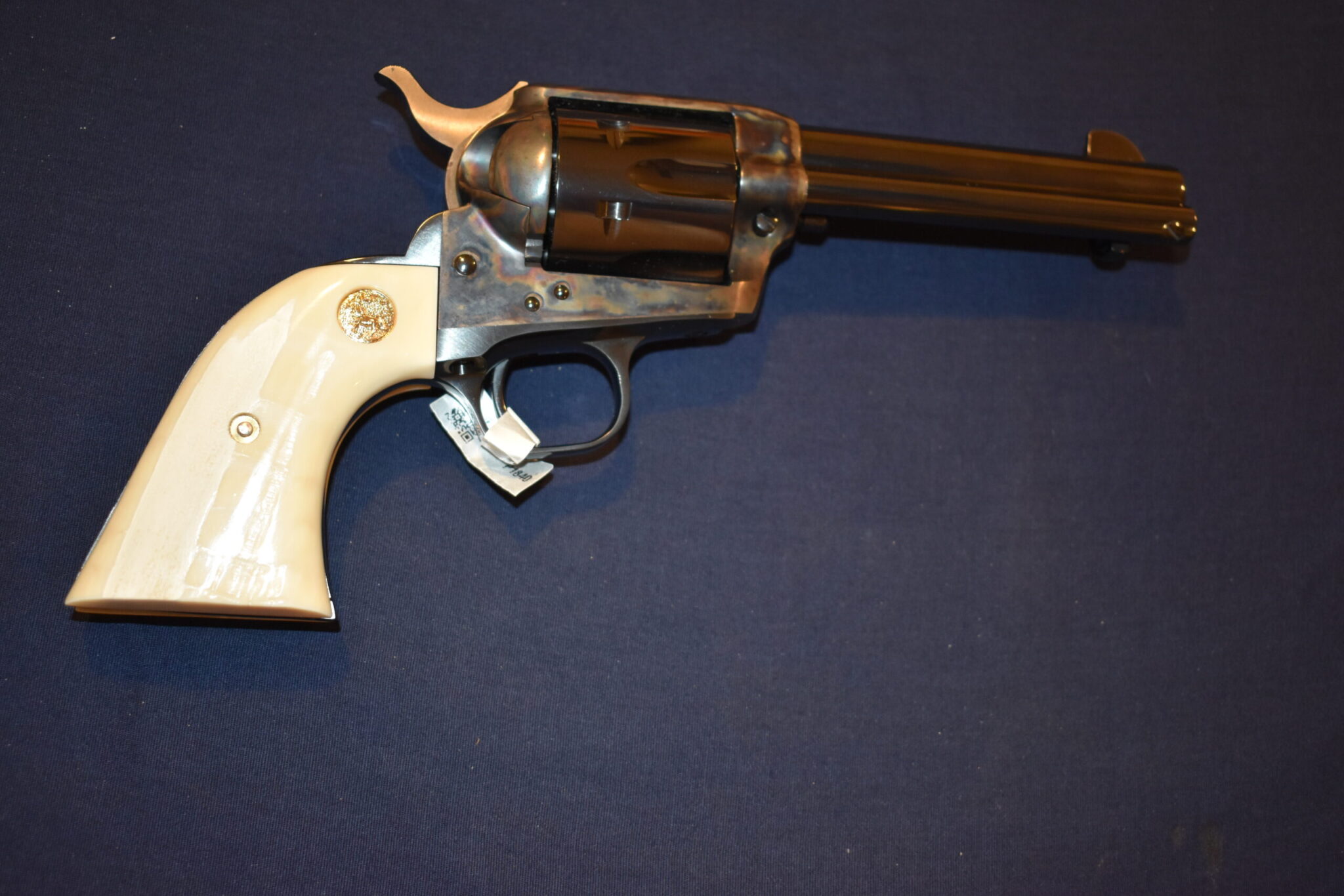 COLT SINGLE ACTION ARMY (S.A.A.) FOSSILIZED WALRUS IVORY GRIPS SAAWI4 - Image 7