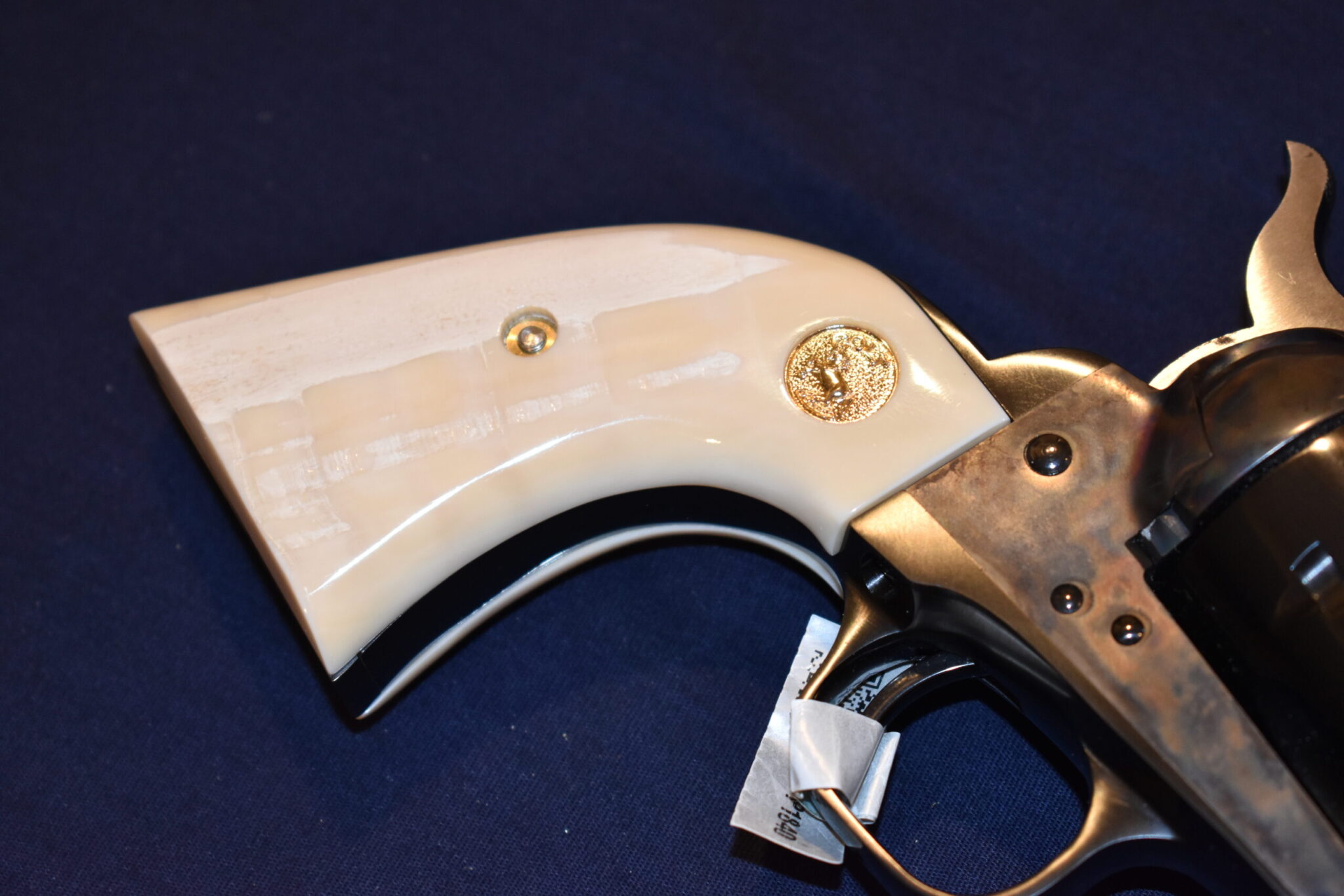 COLT SINGLE ACTION ARMY (S.A.A.) FOSSILIZED WALRUS IVORY GRIPS SAAWI4 - Image 11