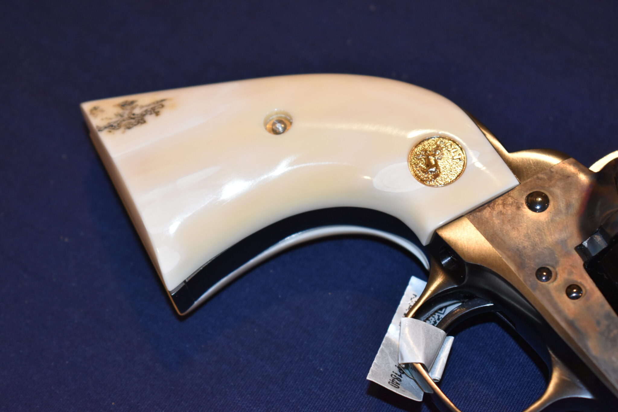 COLT SINGLE ACTION ARMY FOSSILIZED WALRUS IVORY GRIPS SAAFWI5 - Image 11