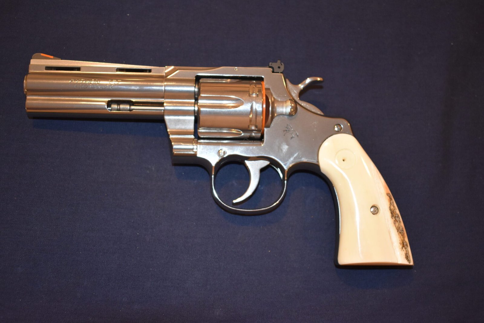 Colt Python Walrus Ivory COLT PYTHON FOSSILIZED WALRUS IVORY GRIPS FWIP1 | Rogers Guns & Grips