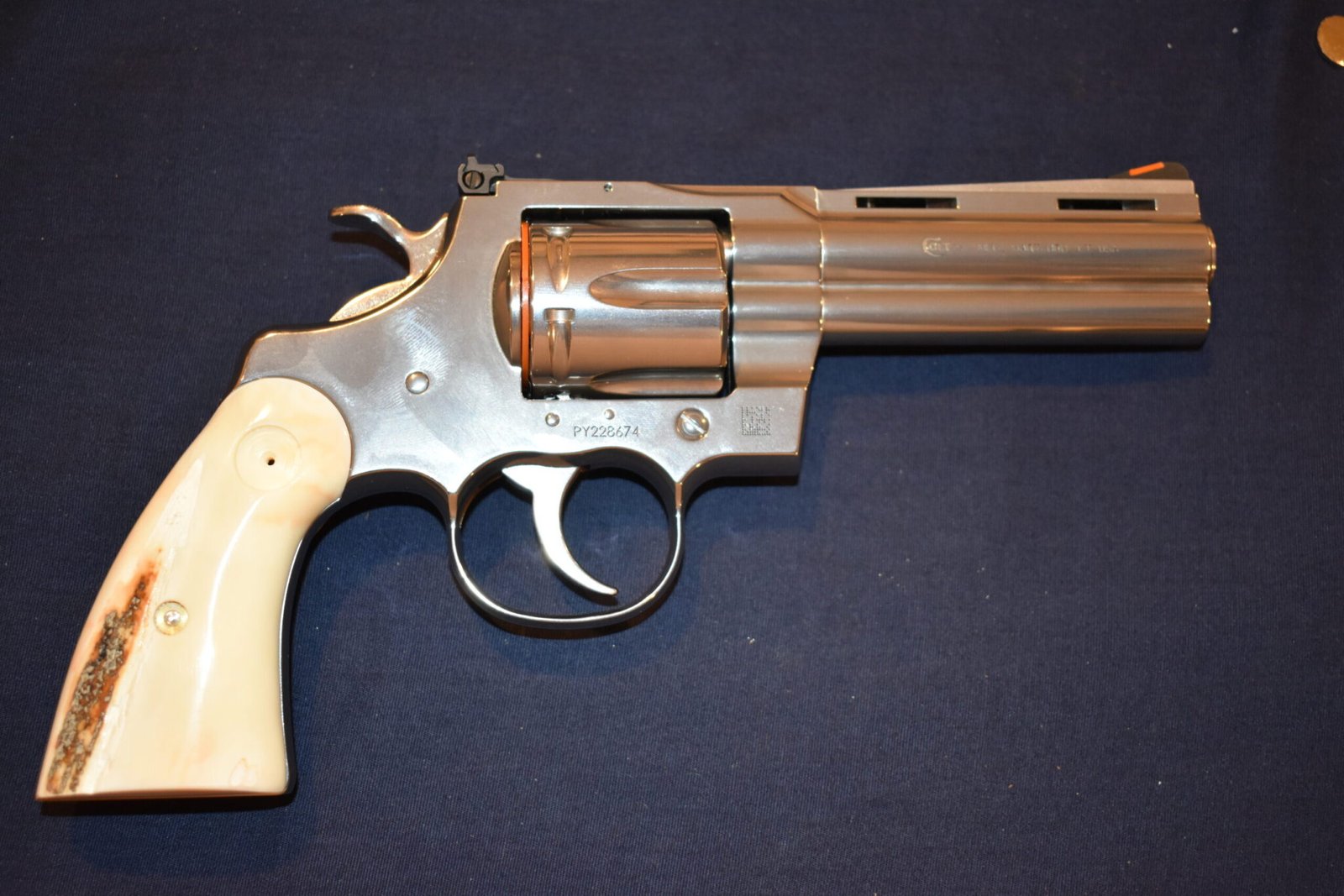 Colt Python Walrus Ivory COLT PYTHON FOSSILIZED WALRUS IVORY GRIPS FWIP1 | Rogers Guns & Grips