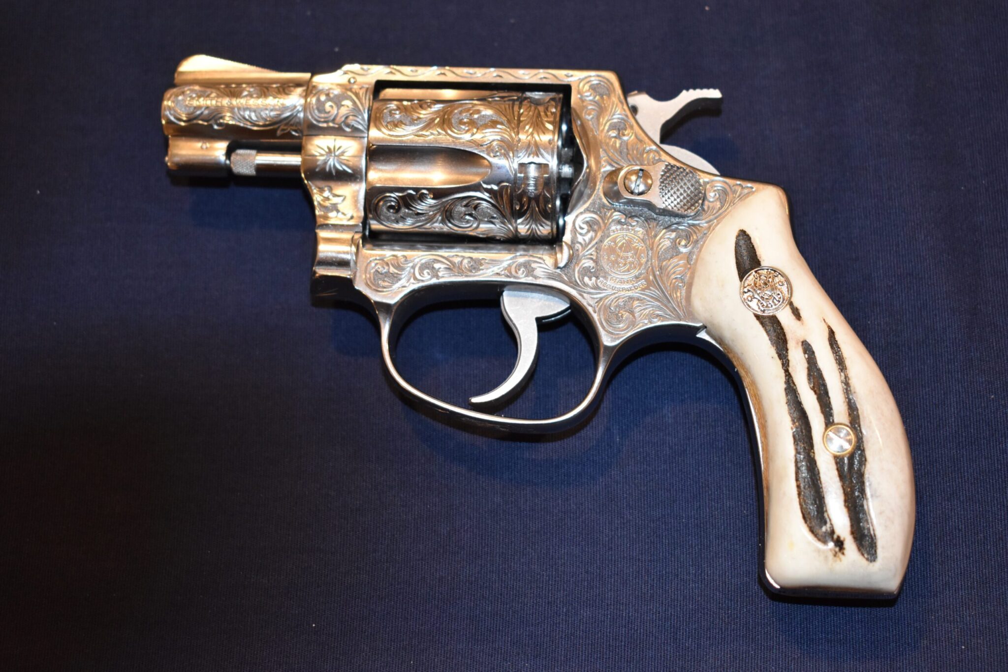 SMITH & WESSON J FRAME ROUND BUTT PREMIUM GRADE SAMBAR STAG GRIPS JRBS12 - Image 4