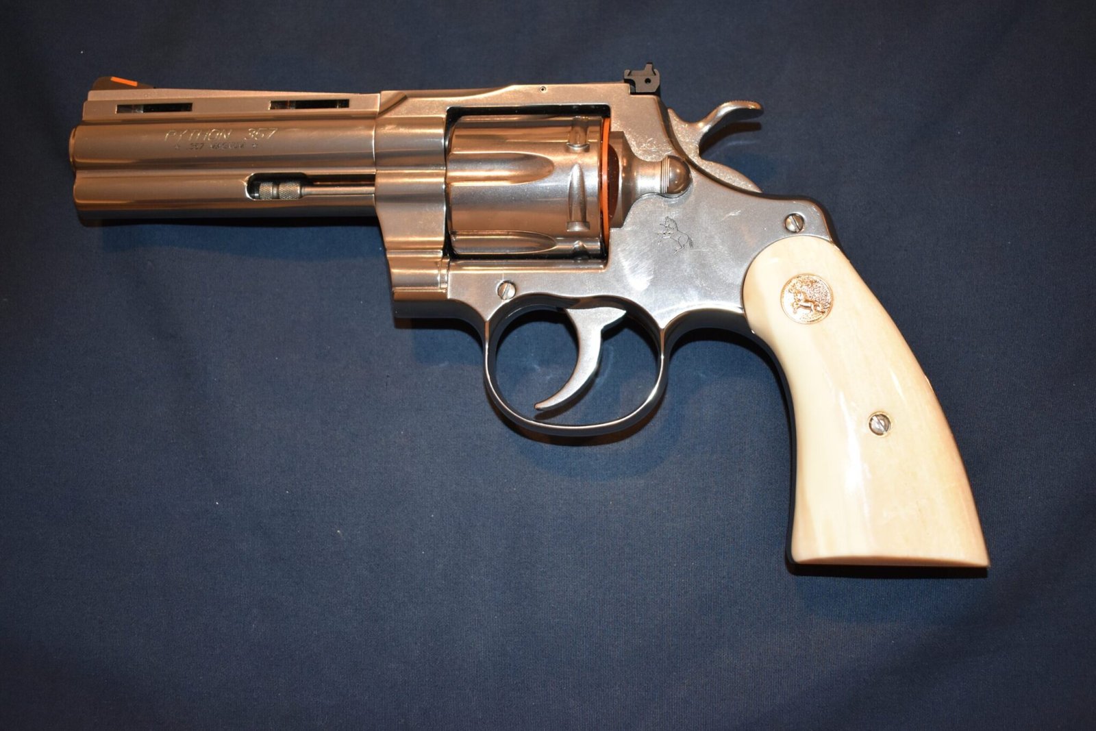 Colt Python Walrus Ivory COLT I FRAMEFOSSILIZED WALRUS IVORY SERVICE GRIPS FOR A COLT PYTHON ...