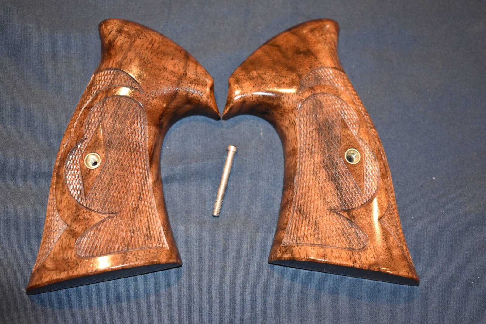 KEITH BROWN CUSTOM SMITH & WESSON N FRAME "ROPER" GRIPS KBNR37