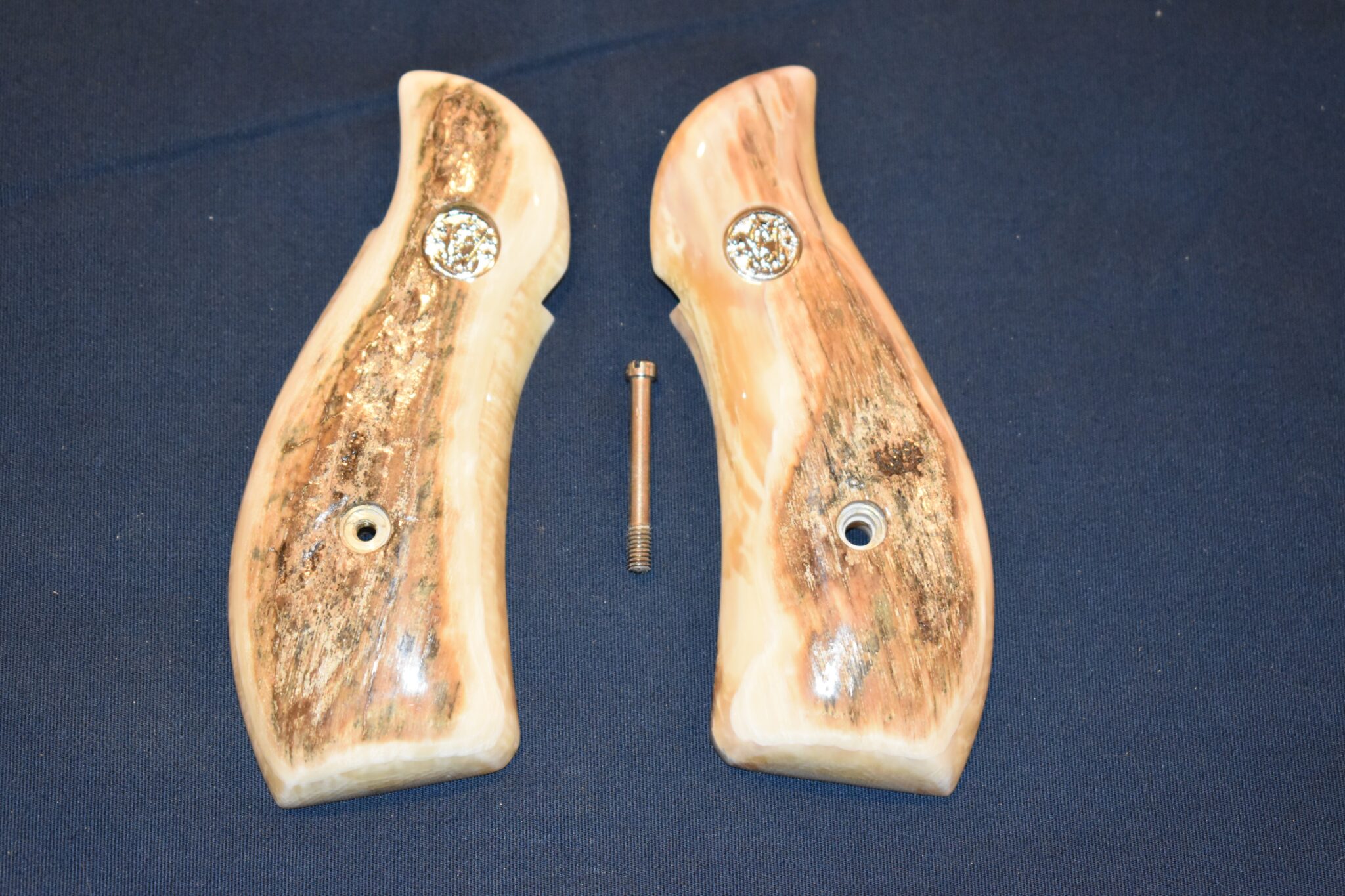 SMITH & WESSON K OR L FRAME MAMMOTH IVORY GRIPS KRBMI2
