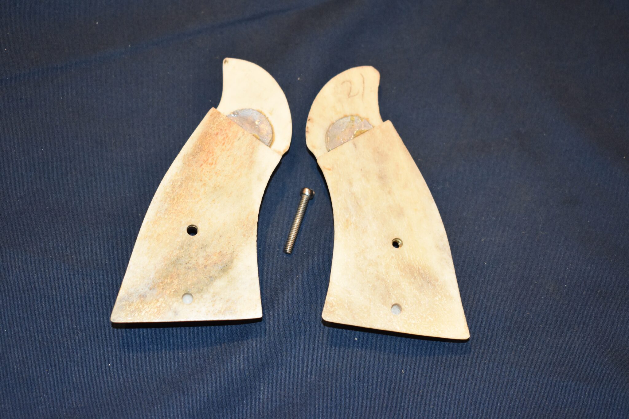 SMITH & WESSON N FRAME VINTAGE SAMBAR STAG GRIPS SWNSS17 - Image 3