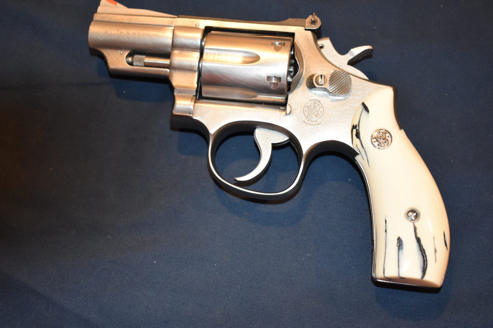 SMITH & WESSON K OR L FRAME ROUND BUTT HIPPO TOOTH GRIPS KRBHT1 - Image 4