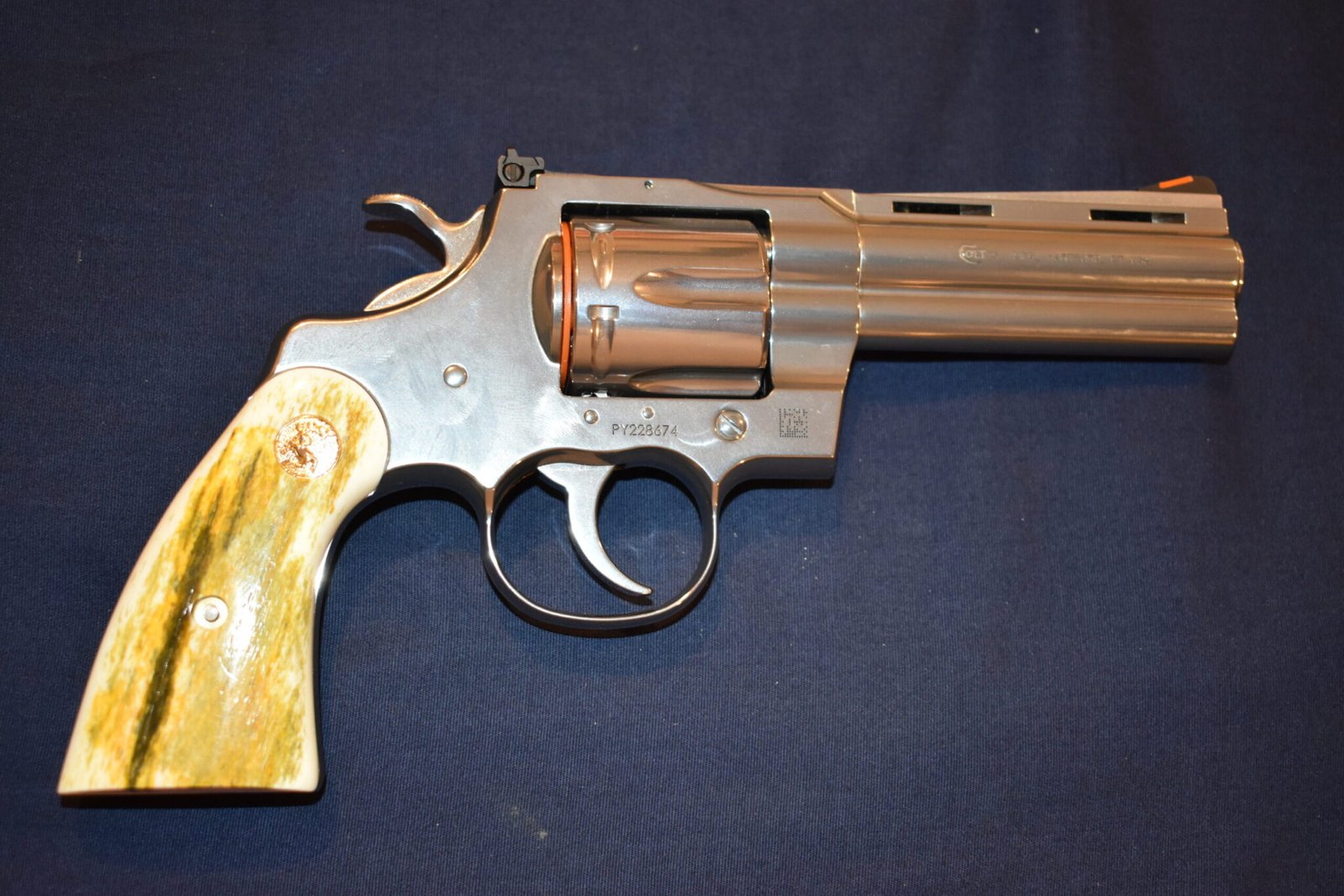 COLT PYTHON PREMIUM GRADE GIRAFFE BONE GRIPS CPGB11 - Image 7