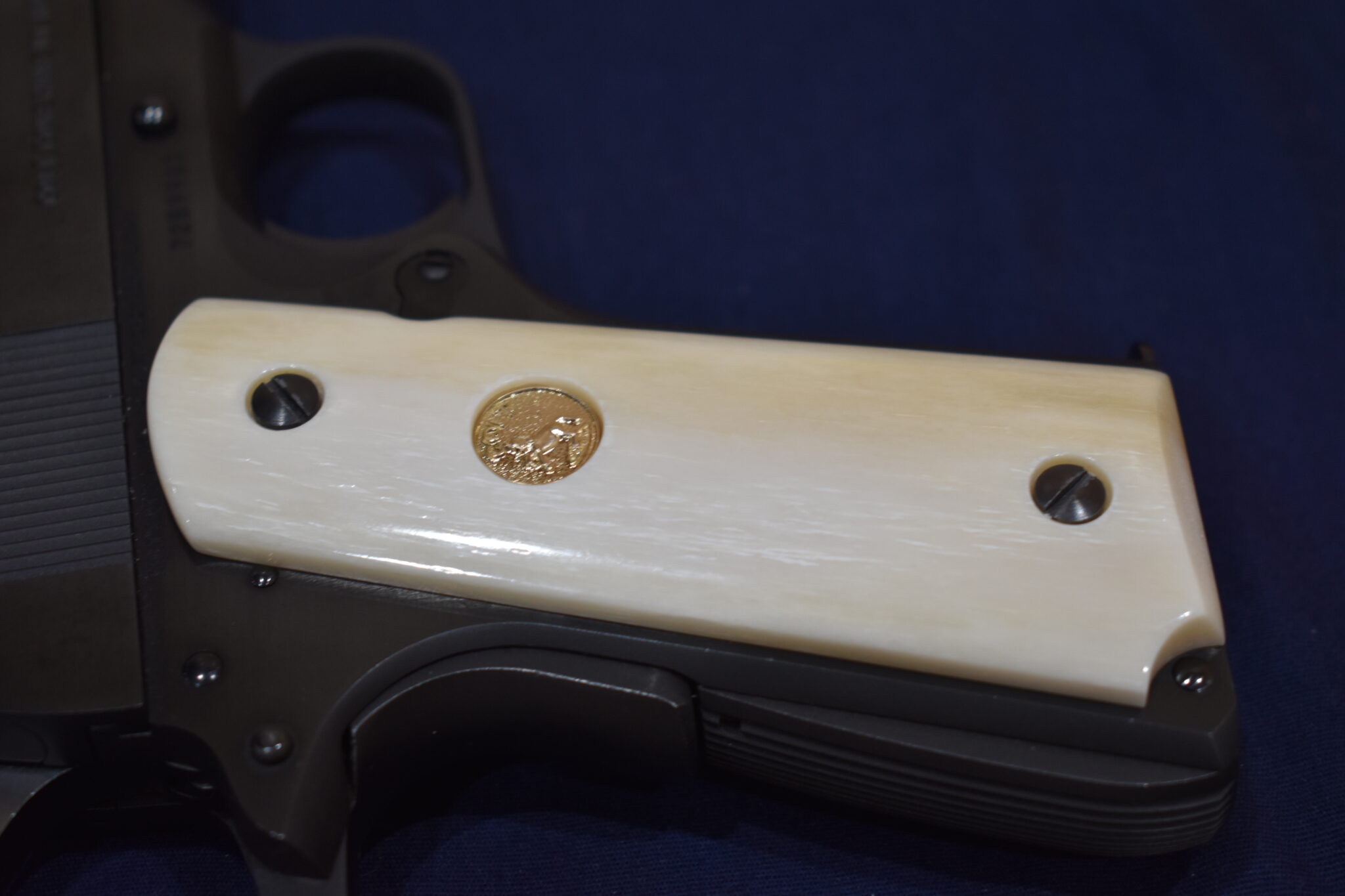 COLT 1911 PREMIUM GRADE GIRAFFE BONE GRIPS 1911GB22 - Image 6