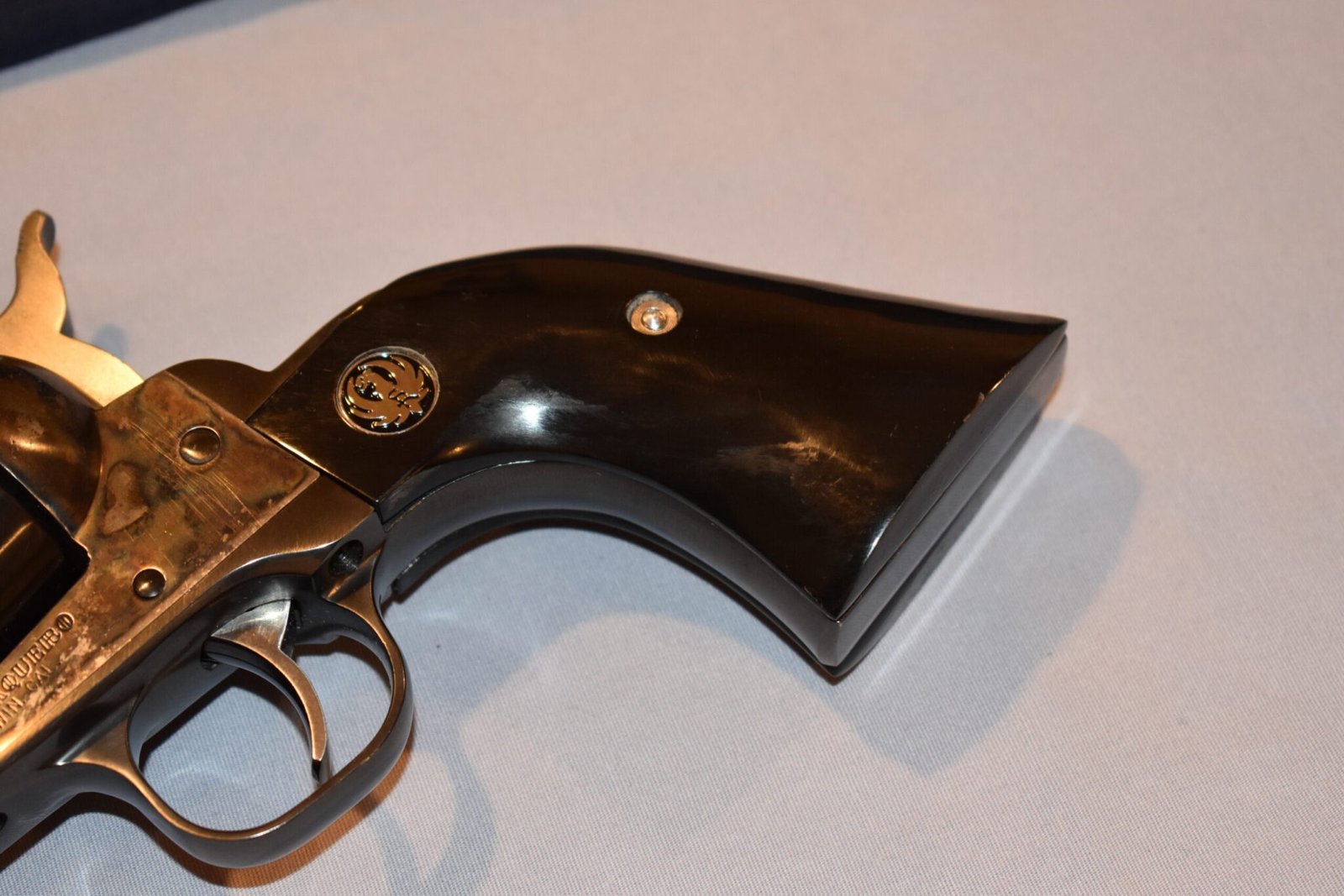 RUGER NEW MODEL BLACKHAWK OR OLD VAQUERO BUFFALO HORN GRIPS RBHBH15 - Image 12