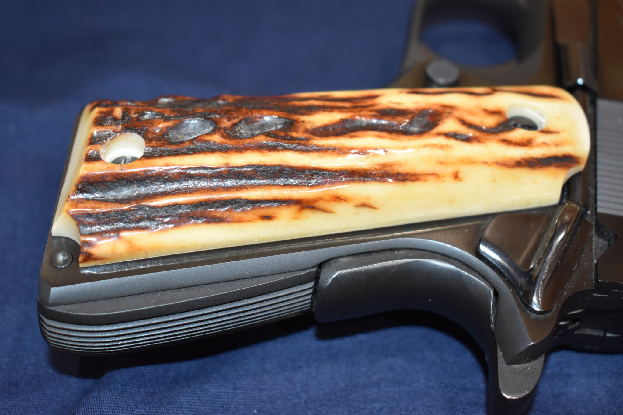 COLT 1911 VINTAGE SAMBAR STAG GRIPS 1911SS43 - Image 5