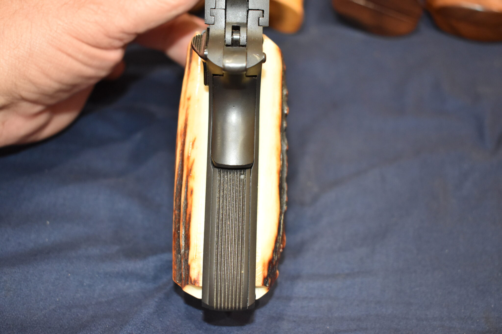 COLT 1911 VINTAGE SAMBAR STAG GRIPS 1911SS43 - Image 10