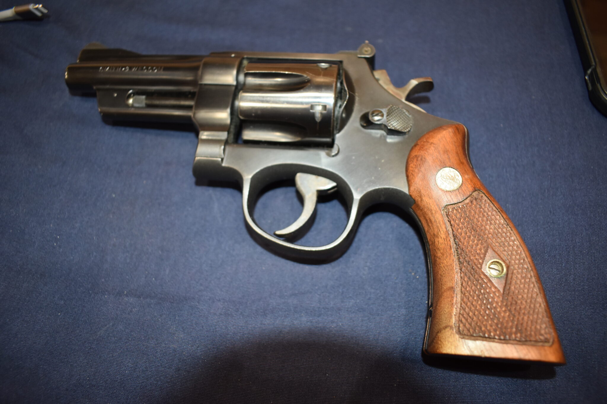 SMITH & WESSON N FRAME DIAMOND MAGNA GRIPS NDM11 - Image 4