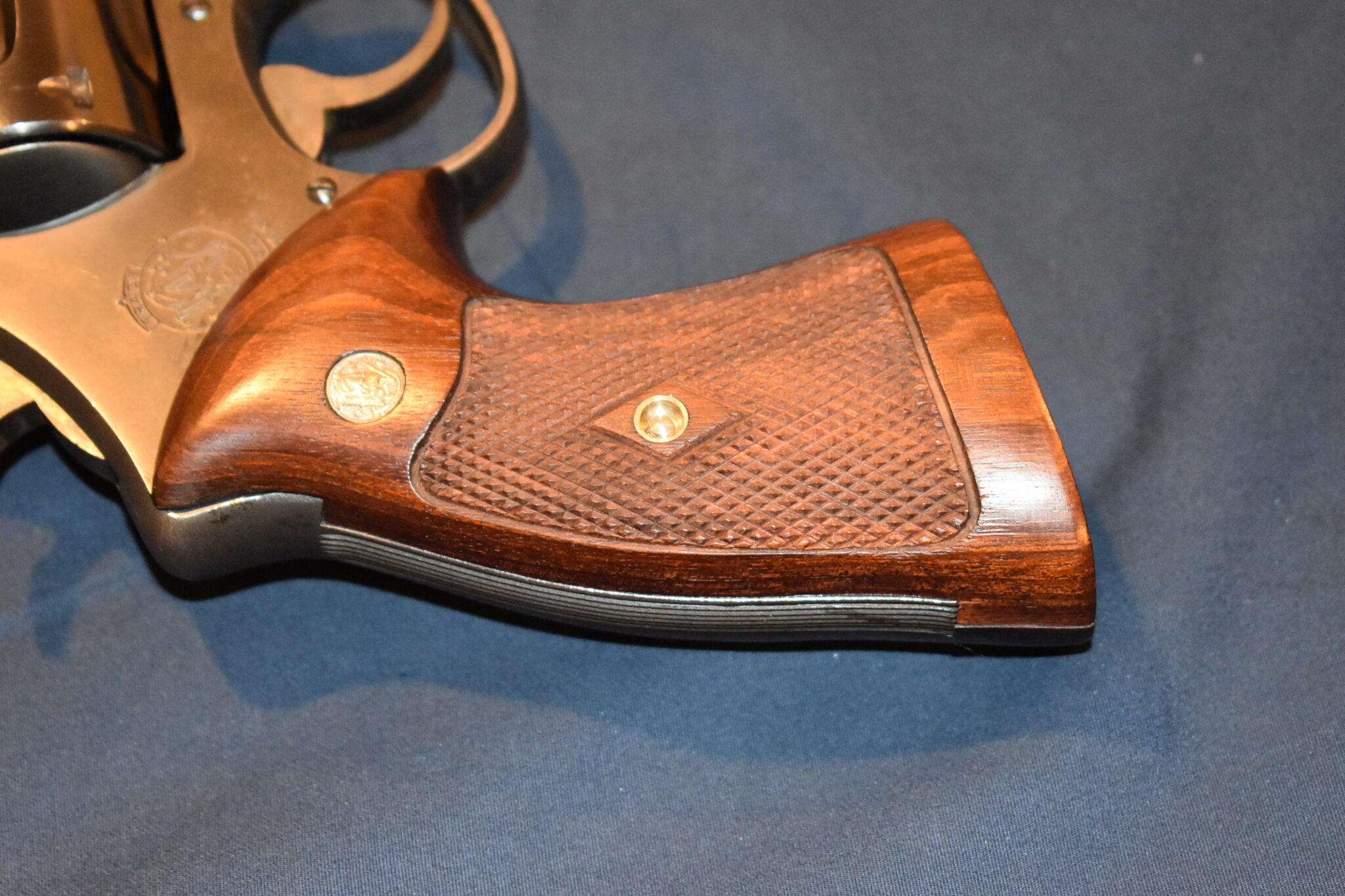 SMITH & WESSON N FRAME "COKE BOTTLE" GRIPS SWNCB6 - Image 6