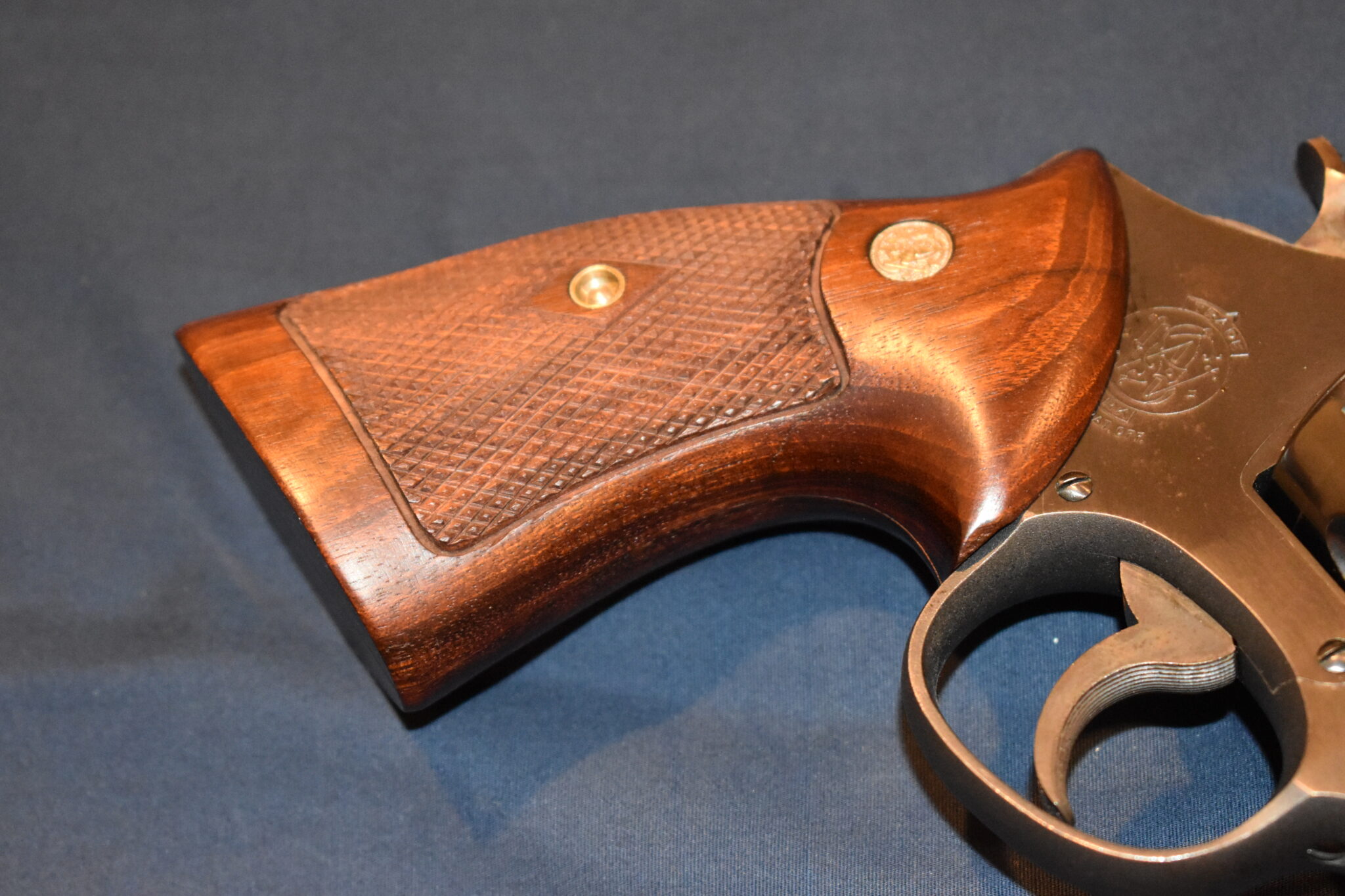 SMITH & WESSON N FRAME "COKE BOTTLE" GRIPS SWNCB6 - Image 11