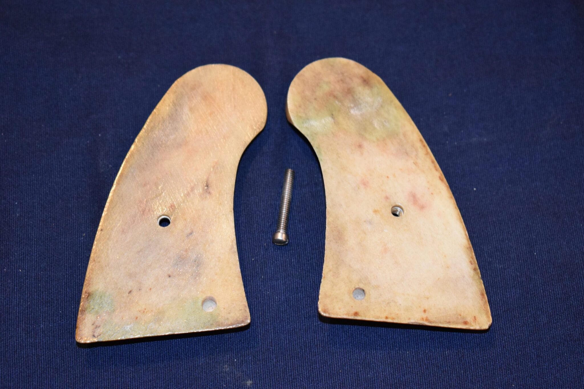 COLT PYTHON / OFFICER'S MODEL MATCH VINTAGE SAMBAR STAG GRIPS CPSS20 - Image 3