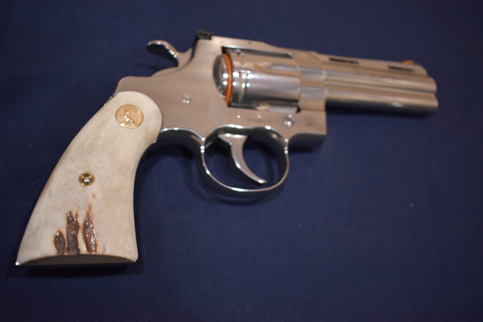 COLT PYTHON SAMBAR STAG GRIPS CPSS32 - Image 7