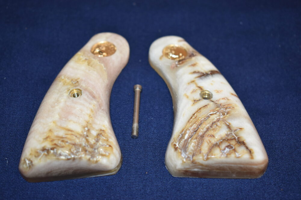 COLT DETECTIVE / DIAMONDBACK RAMS HORN GRIPS CDRH3 - Image 3
