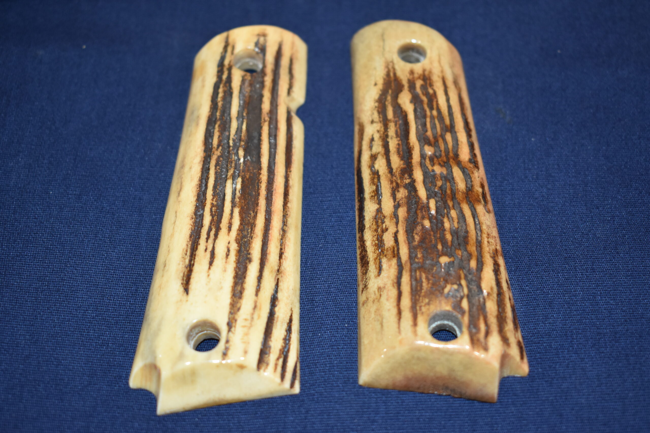 COLT 1911 VINTAGE SAMBAR STAG GRIPS 1911SS44 - Image 3