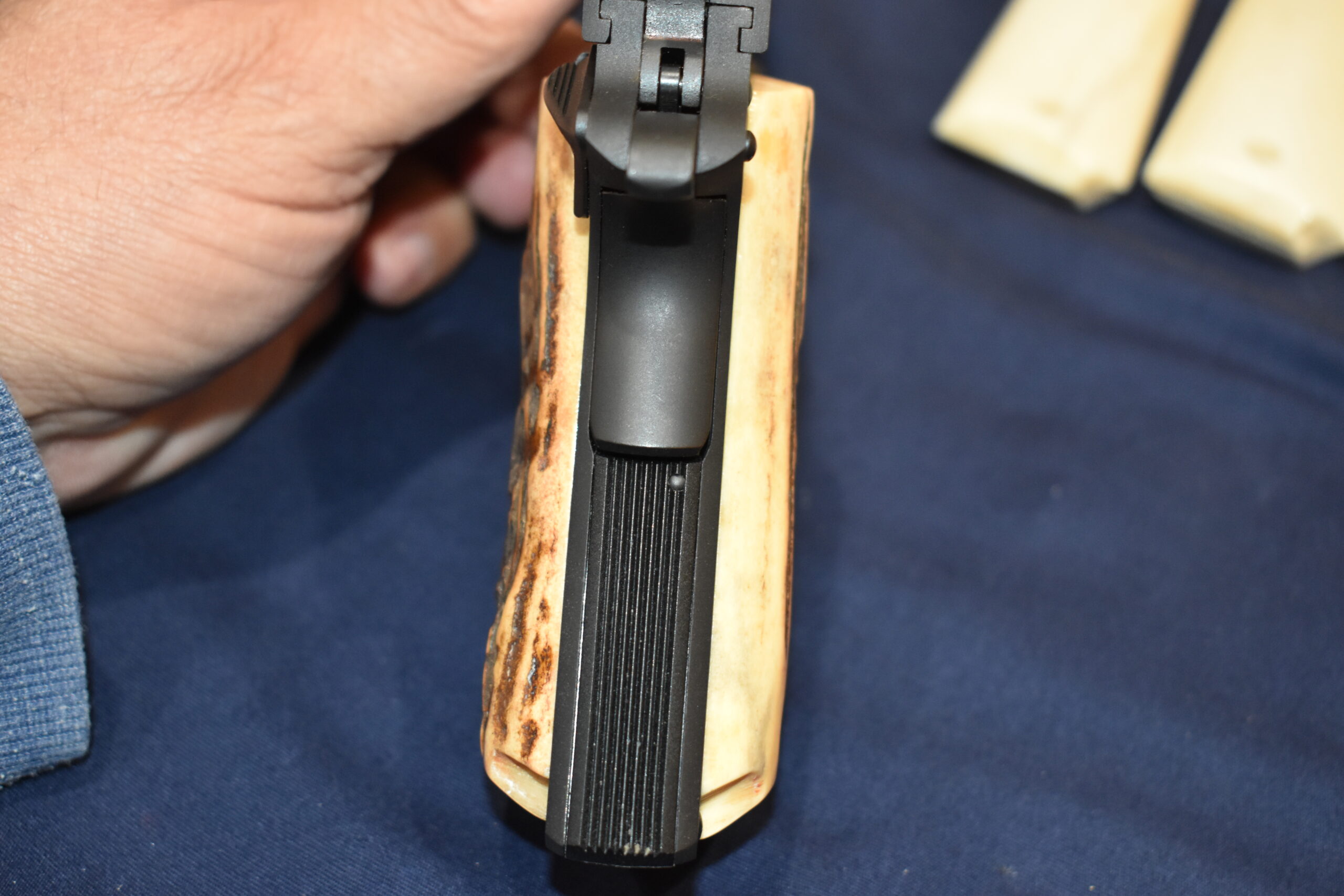 COLT 1911 VINTAGE SAMBAR STAG GRIPS 1911SS44 - Image 11