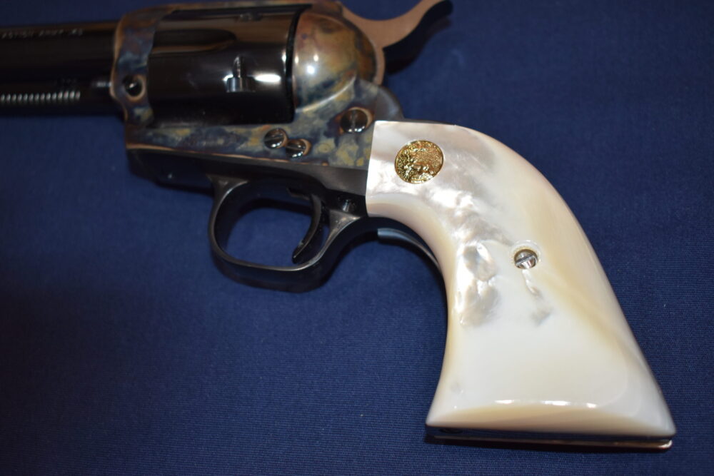 COLT SINGLE ACTION ARMY (S.A.A.) MOTHER OF PEARL GRIPS SAAMP8 - Image 4