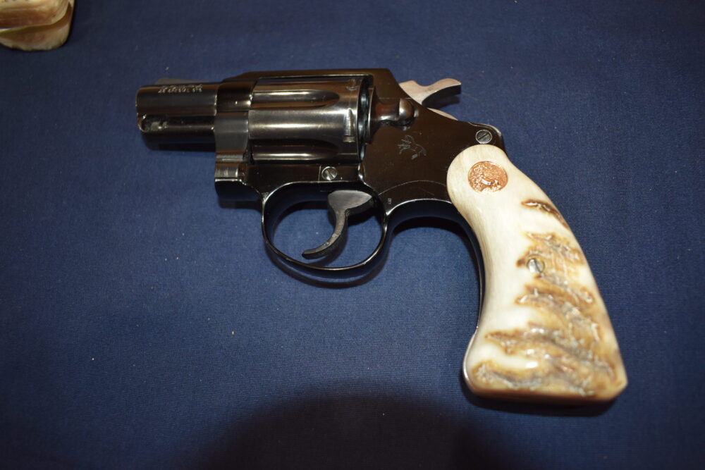 COLT DETECTIVE / DIAMONDBACK RAMS HORN GRIPS CDRH4 - Image 5