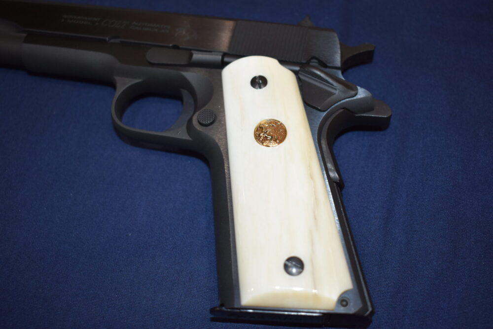 COLT 1911 PREMIUM GRADE GIRAFFE BONE GRIPS 1911GB26 - Image 5