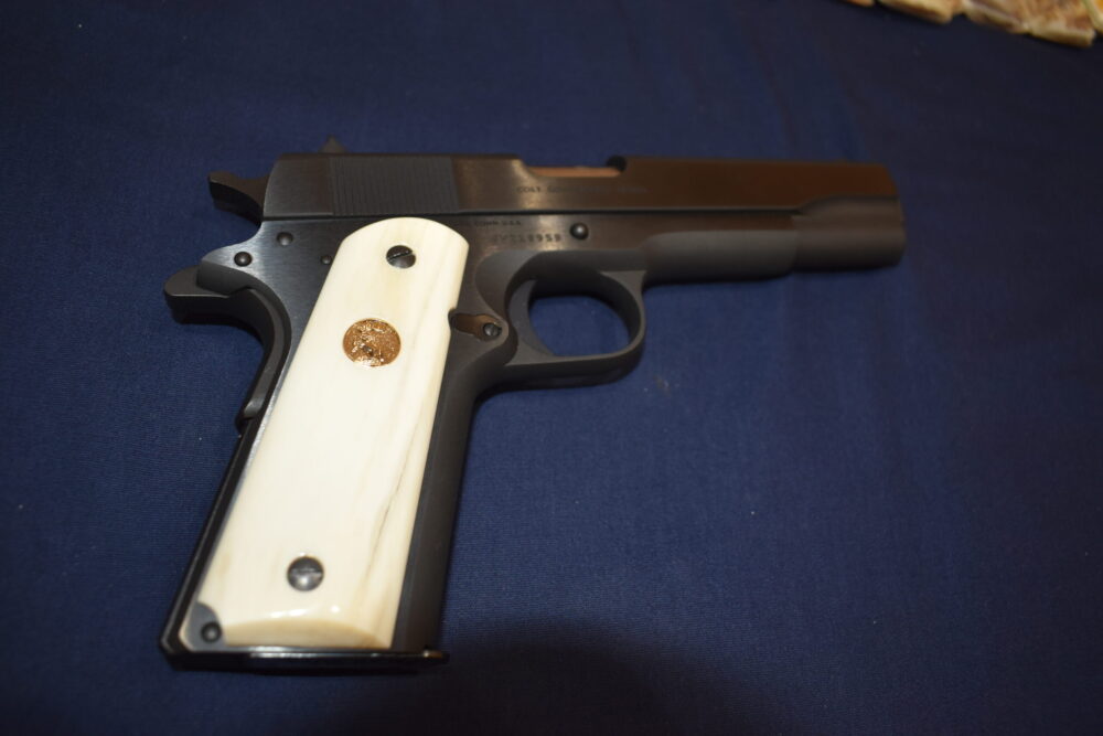 COLT 1911 PREMIUM GRADE GIRAFFE BONE GRIPS 1911GB26 - Image 8