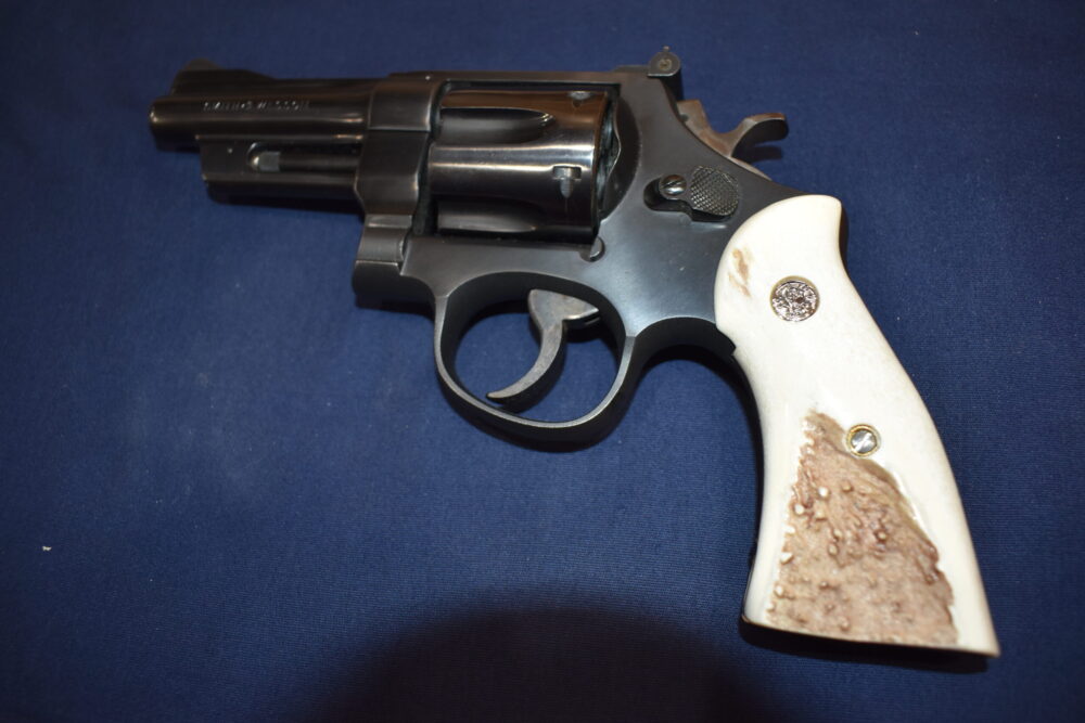 SMITH & WESSON N FRAME MOOSE HORN / STAG GRIPS SWNMH1 - Image 5