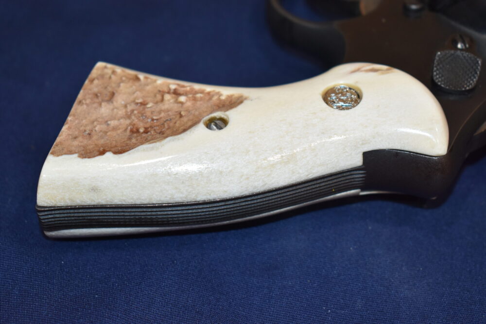 SMITH & WESSON N FRAME MOOSE HORN / STAG GRIPS SWNMH1 - Image 6