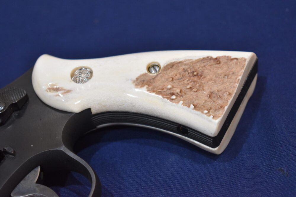 SMITH & WESSON N FRAME MOOSE HORN / STAG GRIPS SWNMH1 - Image 12