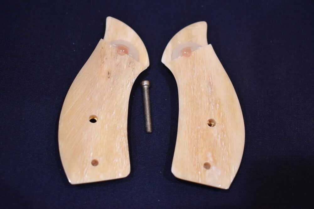 SMITH & WESSON J FRAME PREMIUM GRADE GIRAFFE BONE GRIPS JRBGB18 - Image 4