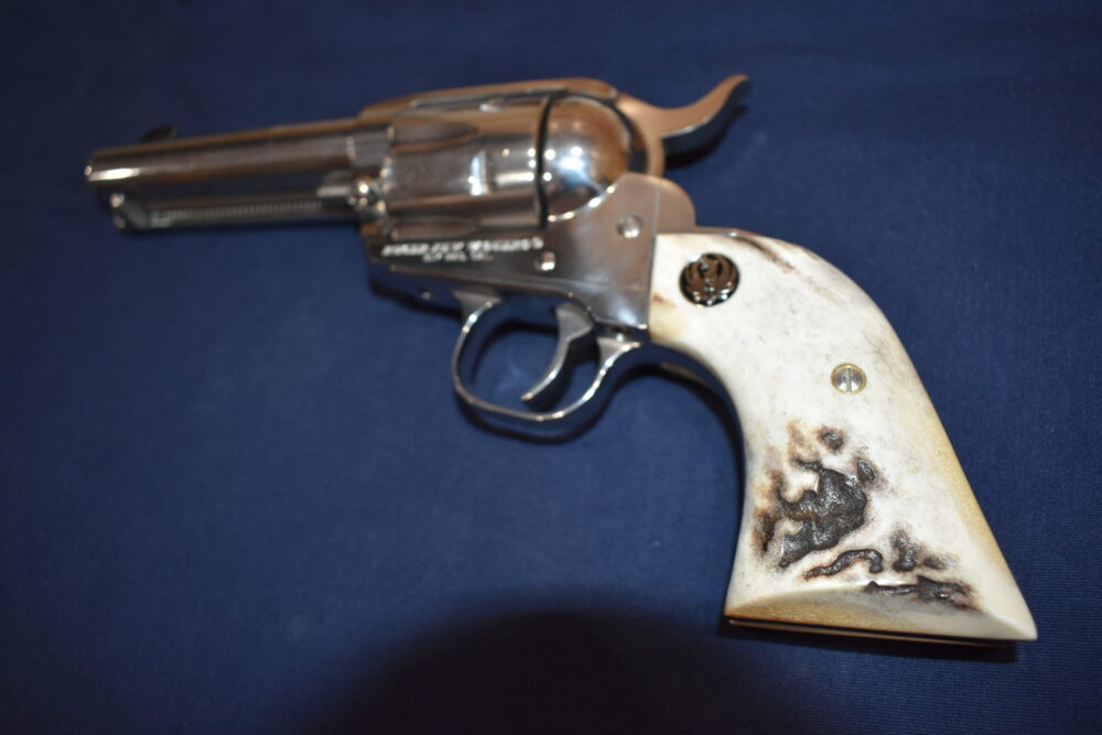 RUGER NEW VAQUERO SAMBAR STAG GRIPS RNVSS18 - Image 5