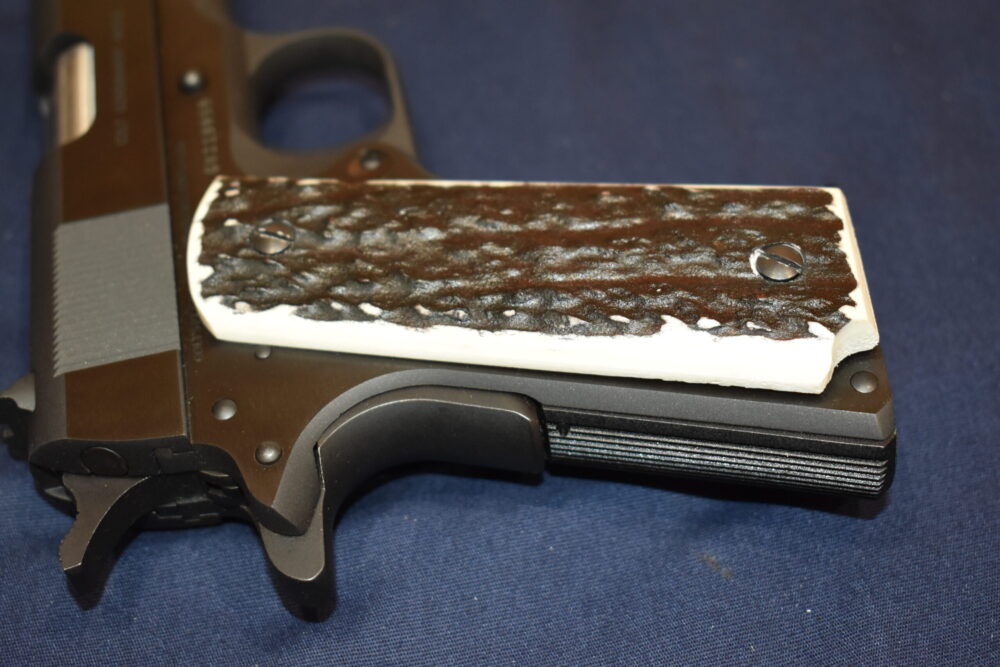 COLT 1911 FULL BARK COVERAGE ELK STAG GRIPS 1911ES6 - Image 9